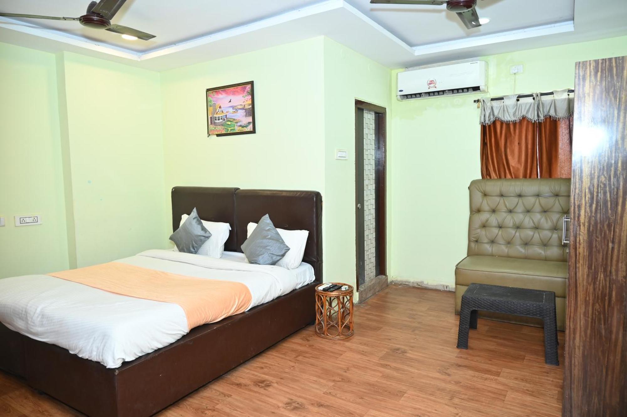 Hotel Ankitha Grand Hyderabad Exterior photo