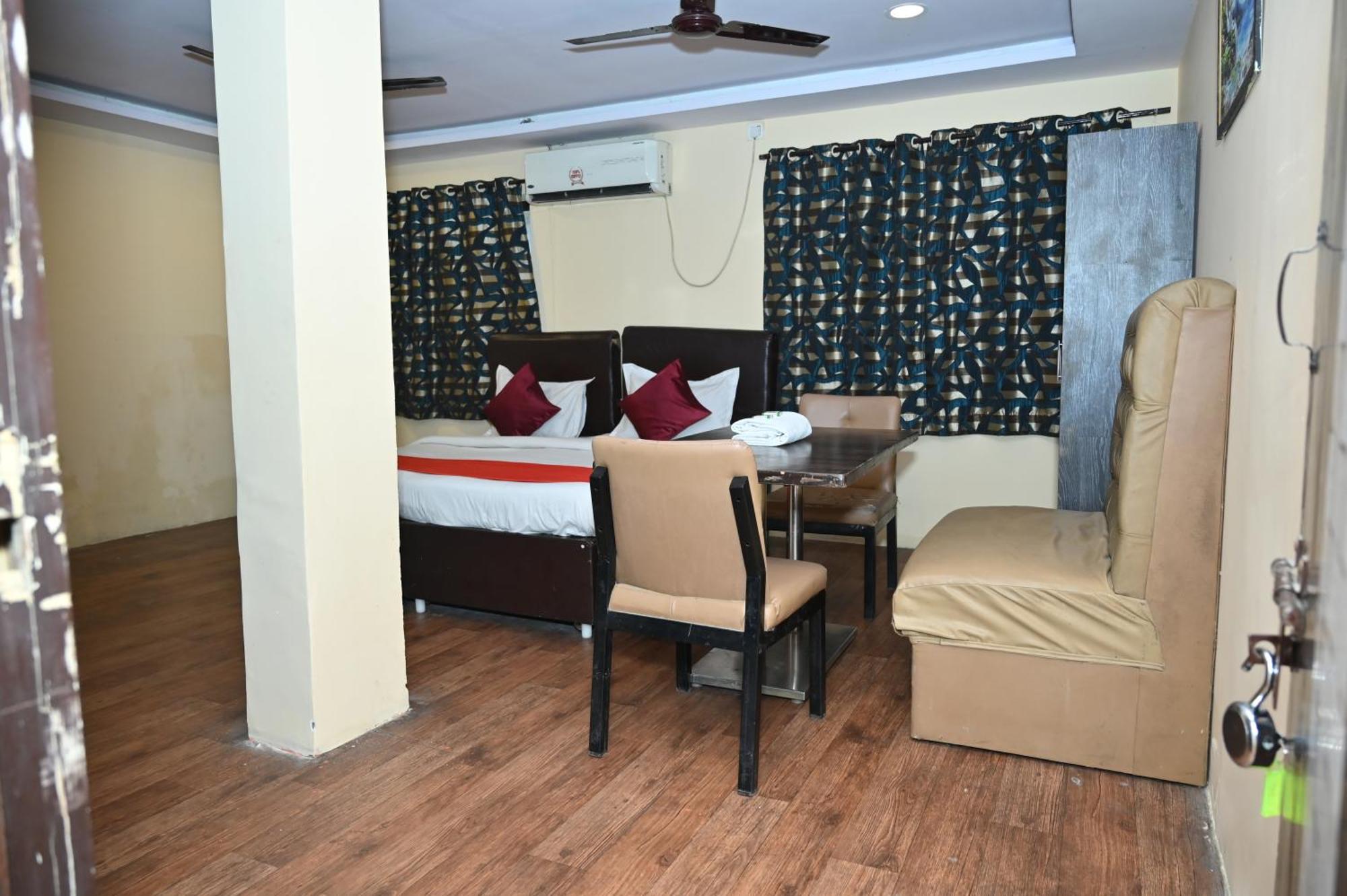Hotel Ankitha Grand Hyderabad Exterior photo
